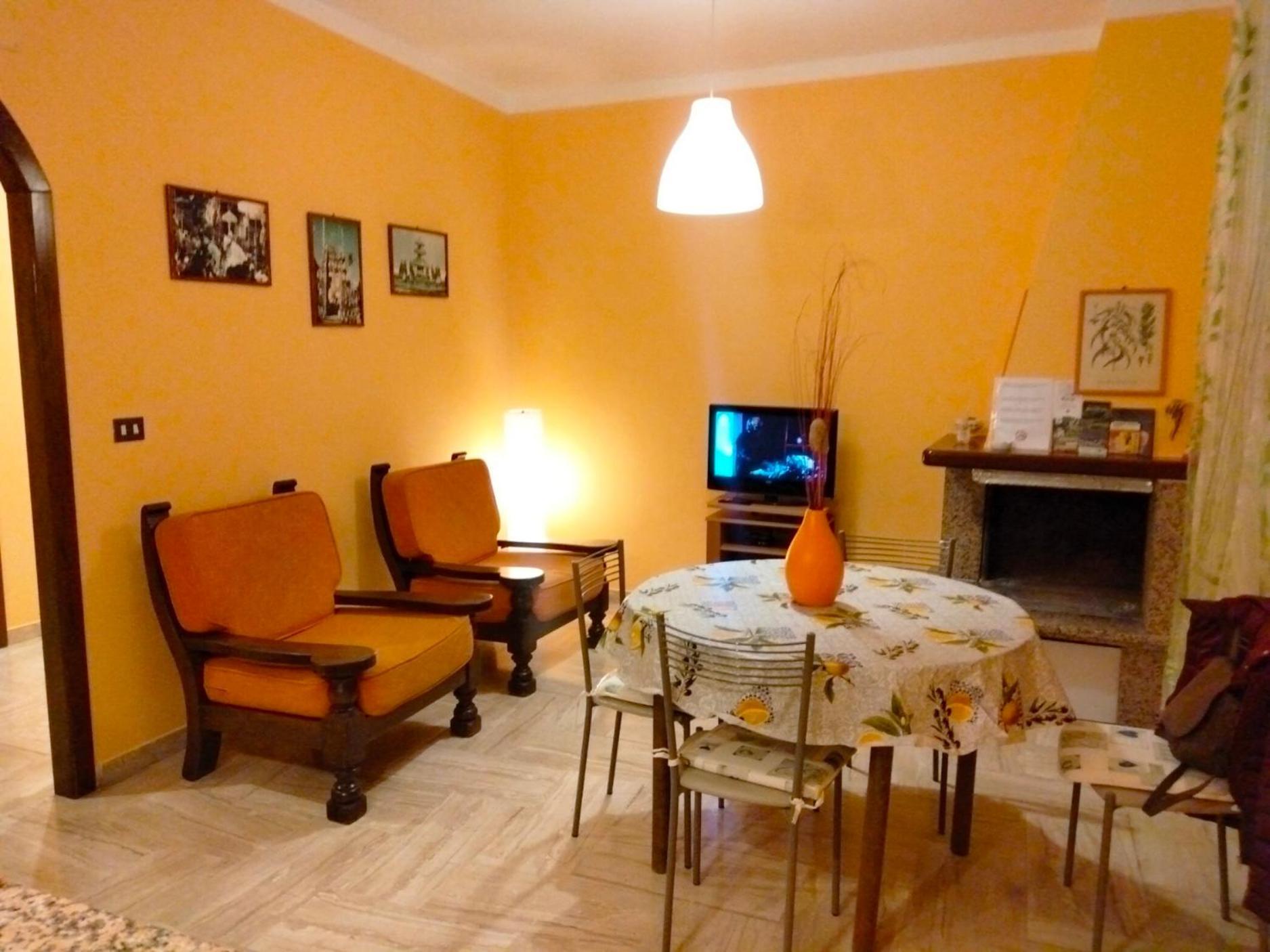 Ferienwohnung Casa Di Anna Tolfa Exterior foto